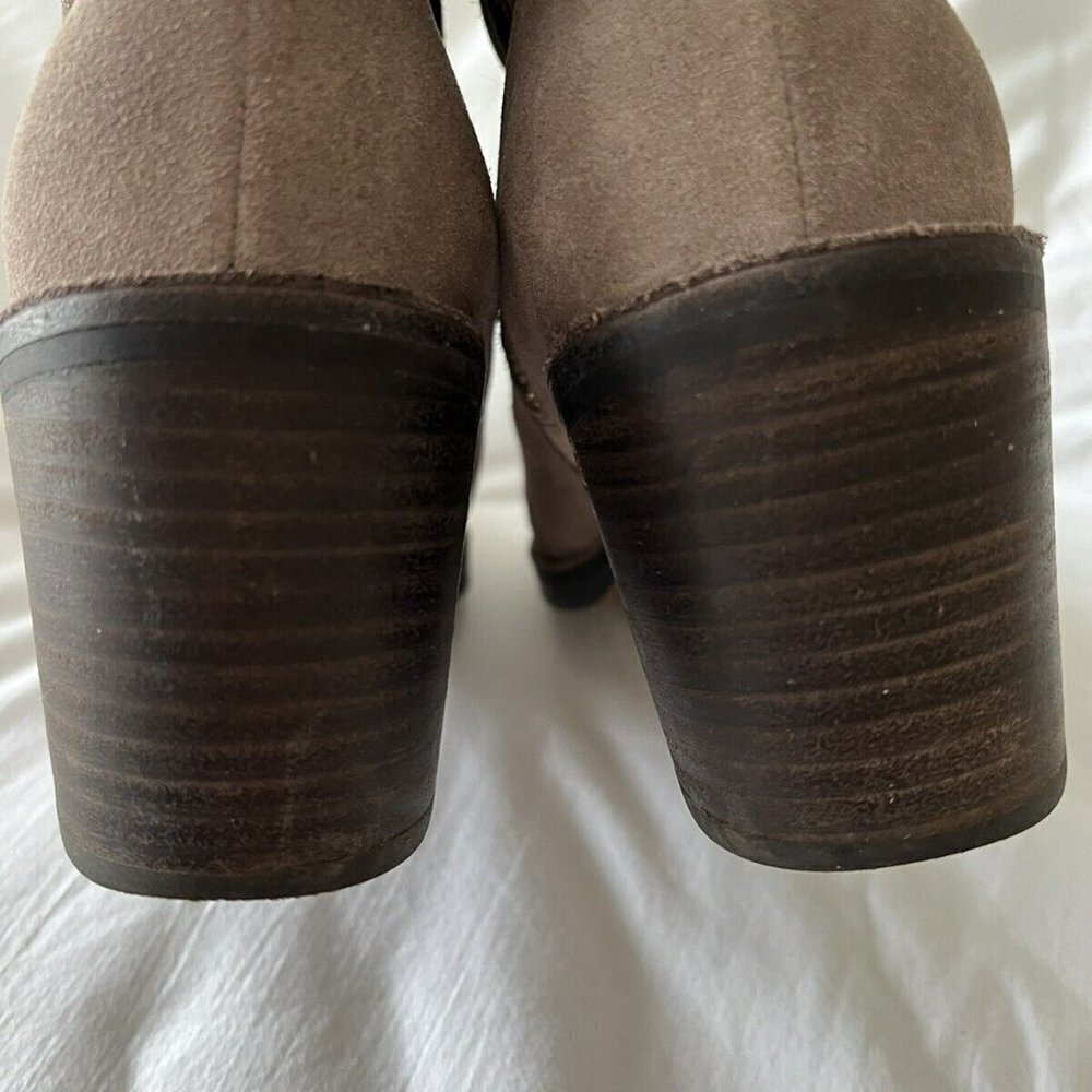 Ugg | Women’s 10 | Suede Fraise Whipstitch Boot Mouse Brown Leather - Picture 3 of 10